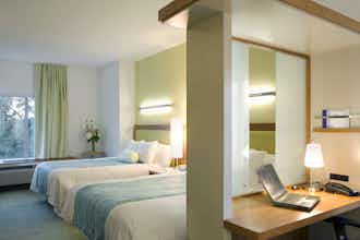 Hotel SpringHill Suites Savannah Downtown / Historic District photo 3