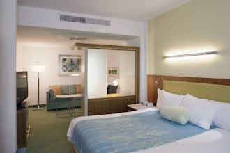 Hotel SpringHill Suites Savannah Downtown / Historic District photo 1