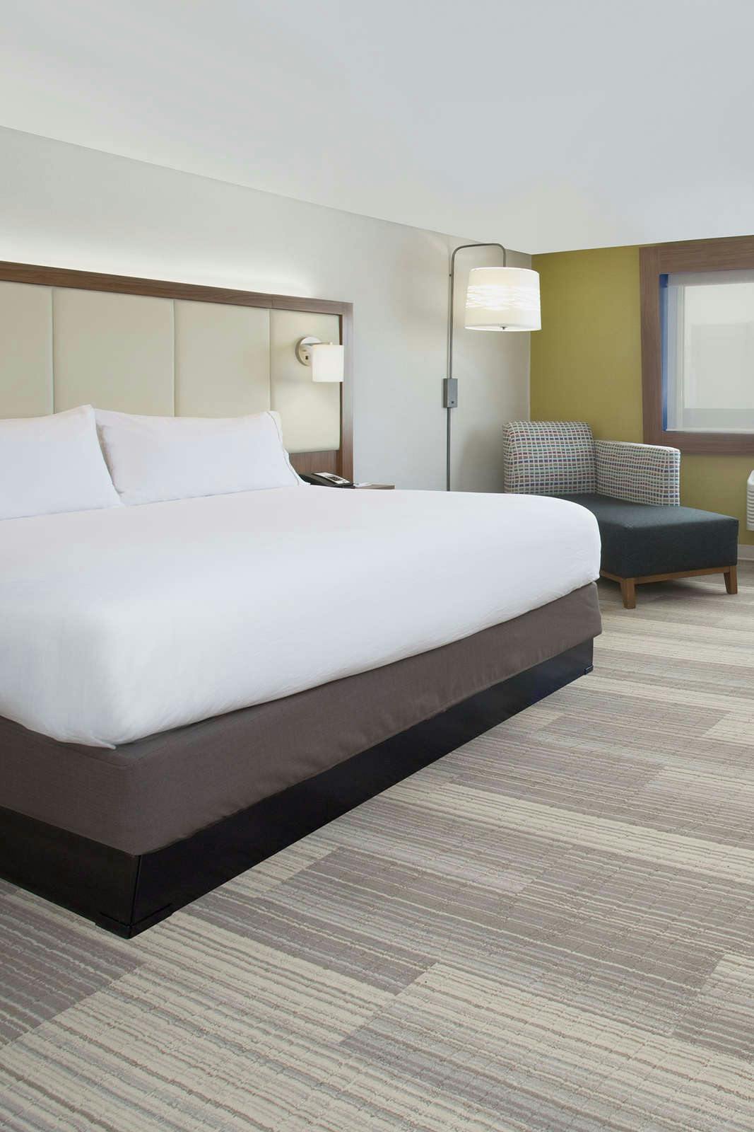 Hotel Holiday Inn Express New Orleans - St Charles, an IHG Hotel photo 2