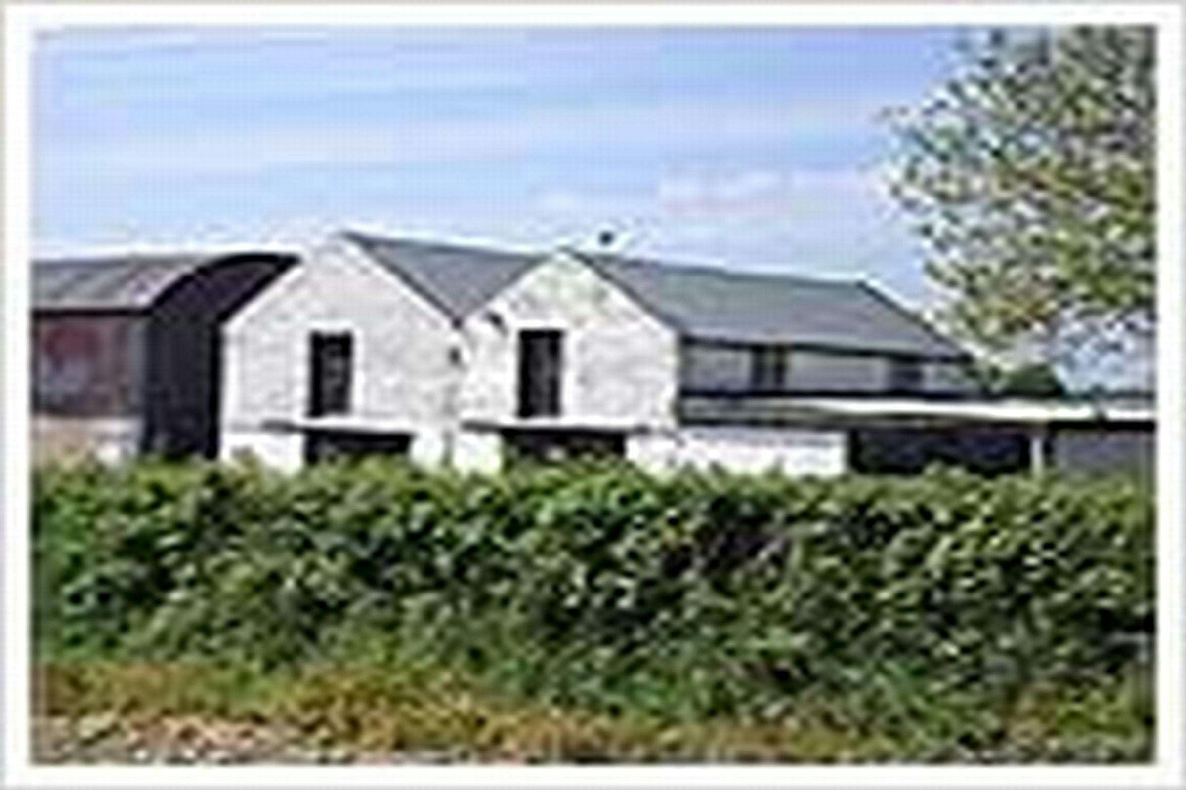 Clinton'S Woodview Farmhouse