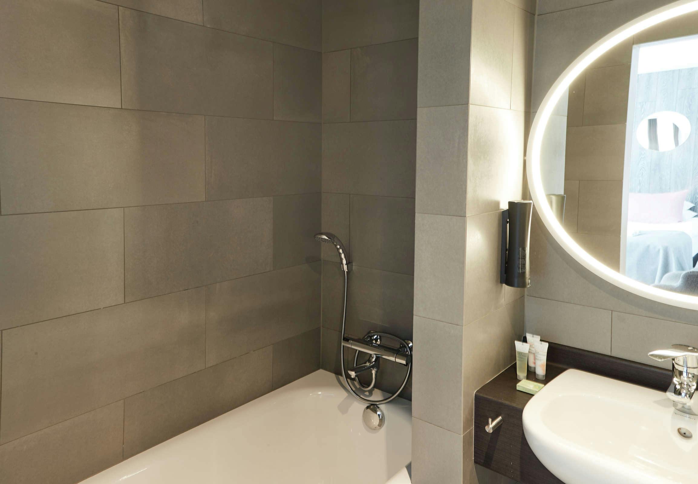 Hotel Fosshotel Husavik photo 2