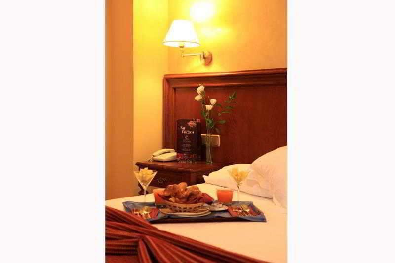 Hotel Hotel Cervantes photo 2