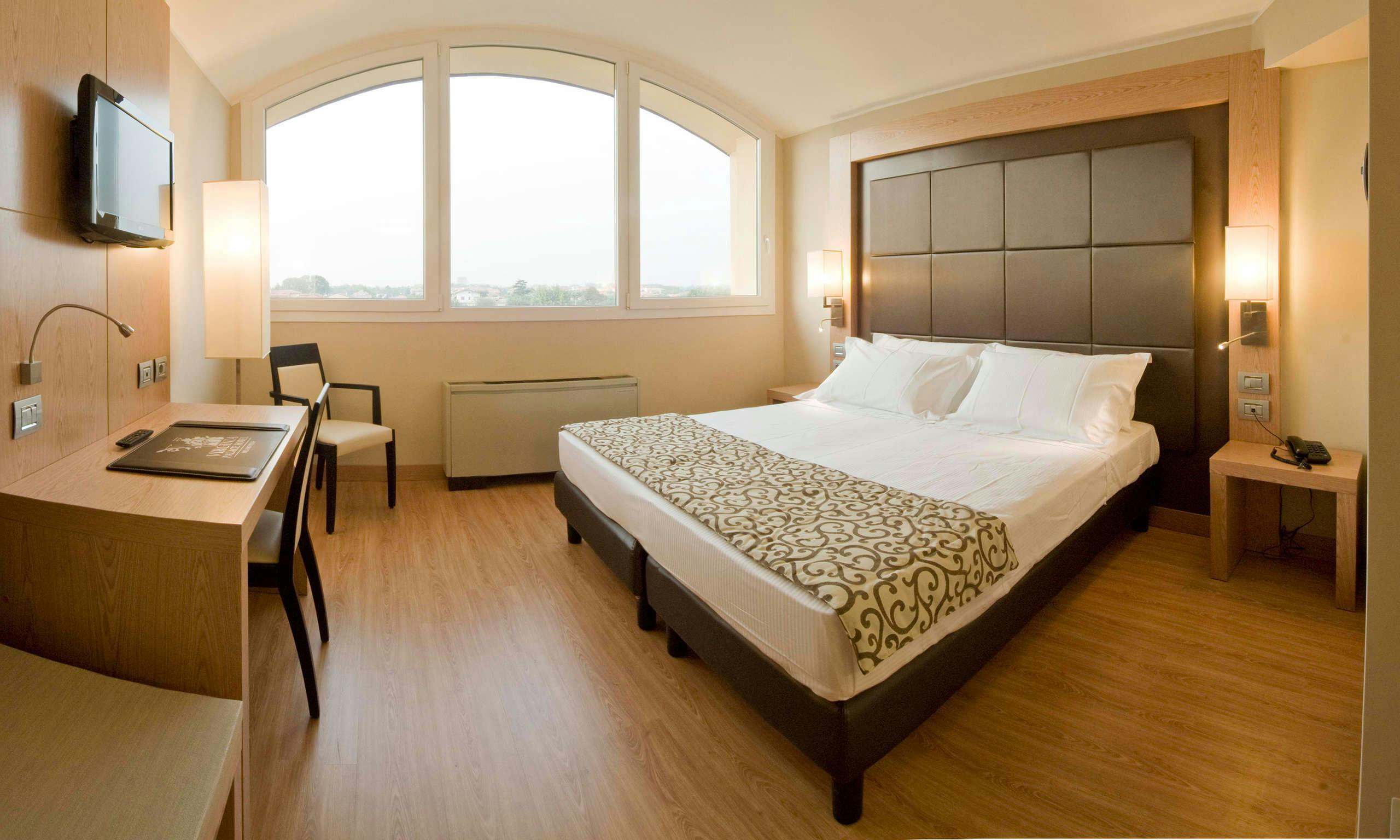 Virginia Palace Hotel