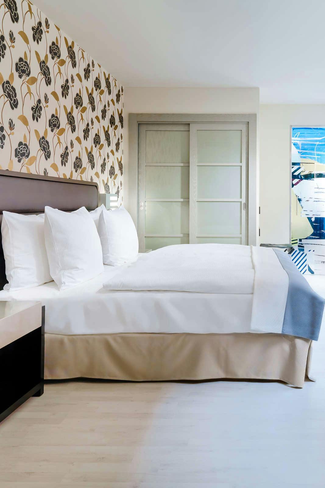 Hotel Suite - H10 Berlin Ku'Damm photo 2