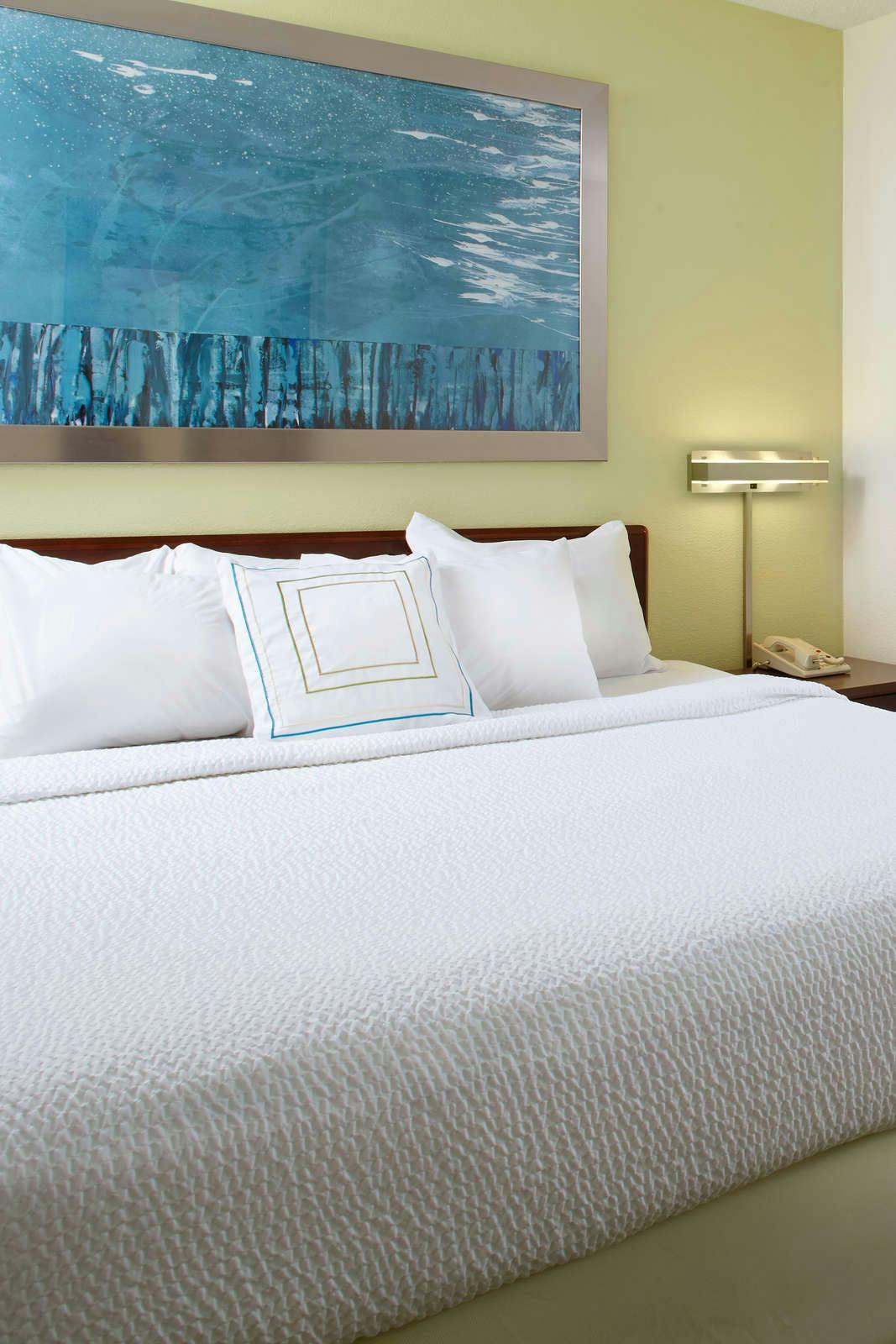 Hotel Staybridge Suites - Pittsburgh Airport photo 3