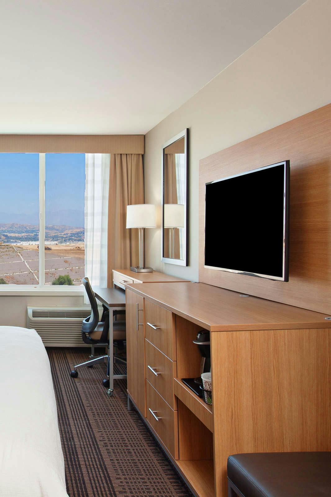 Hotel Holiday Inn Diamond Bar photo 3