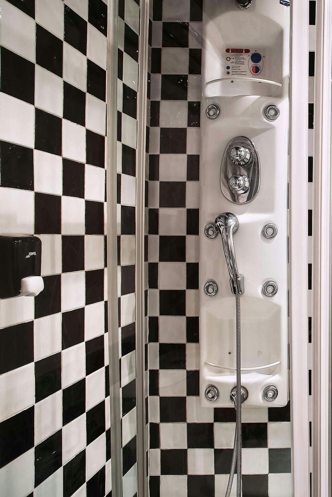 Hotel Hotel Avenida Gran Via photo 3