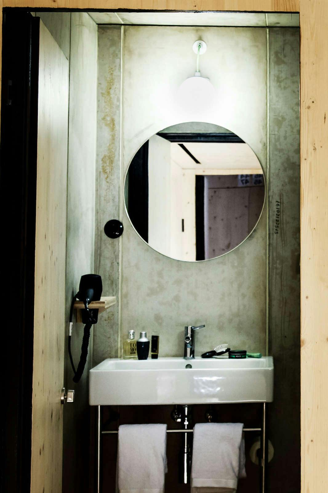 Hotel Zero Box Lodge photo 2