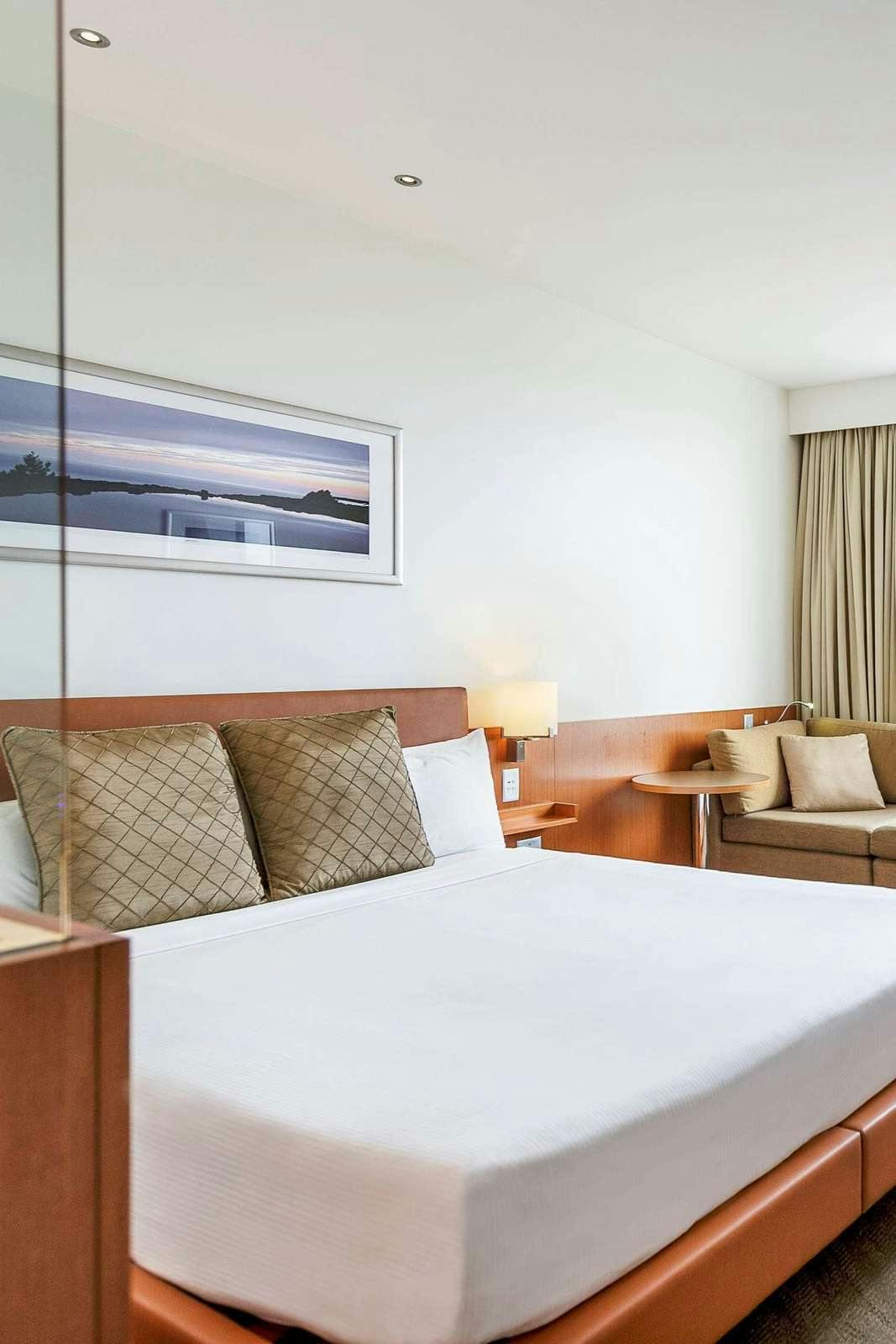 Hotel NOVOTEL CHRISTCHURCH photo 2