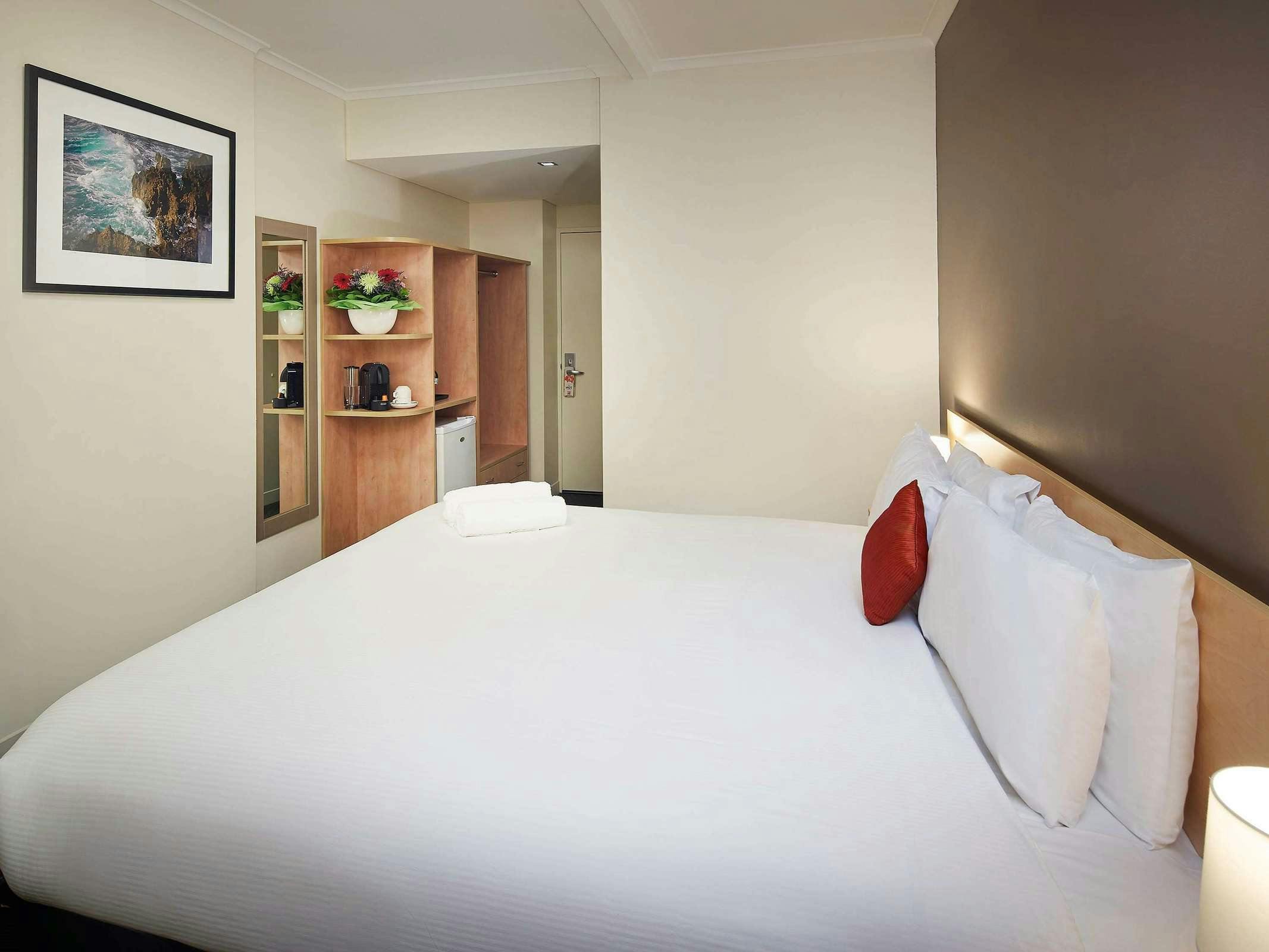 IBIS PERTH
