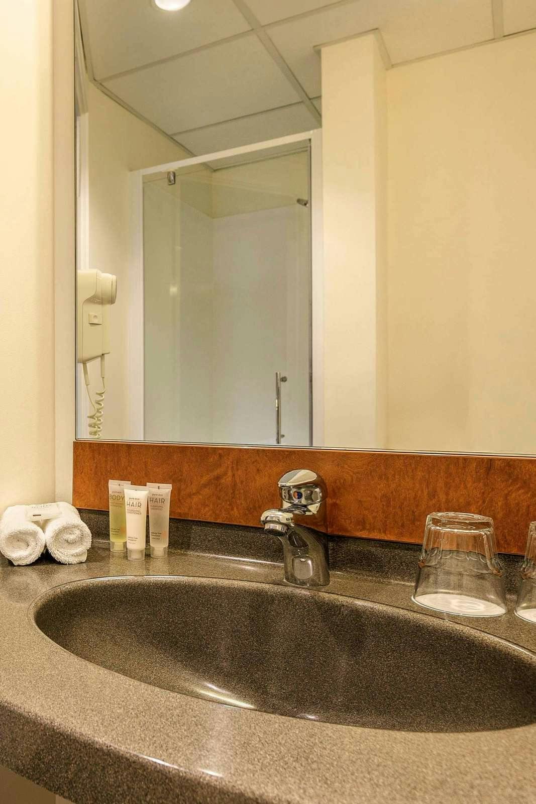 Hotel IBIS CHRISTCHURCH photo 3