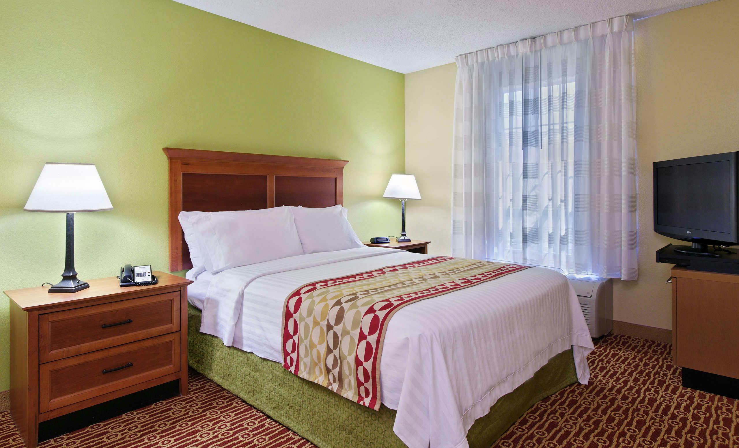 Hotel TownePlace Suites by Marriott Knoxville Cedar Bluff photo 3