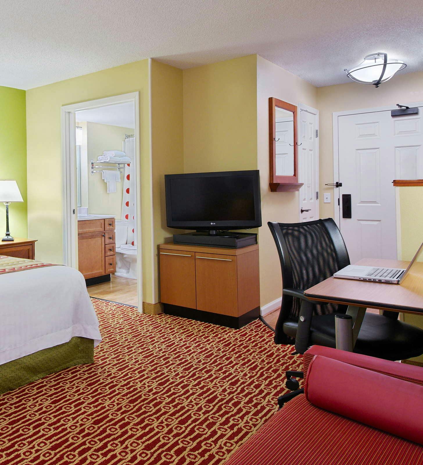 Hotel TownePlace Suites by Marriott Knoxville Cedar Bluff photo 4