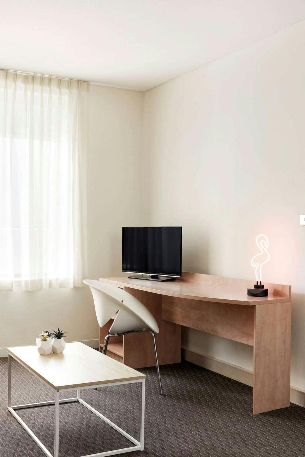 Hotel Ibis Melbourne Hotel & Apartments photo 3