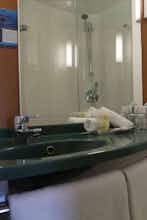 Hotel IBIS NEWCASTLE photo 2