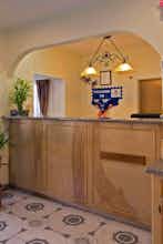 Hotel Americas Best Value Inn & Suites Bush Int'l Airport photo 5