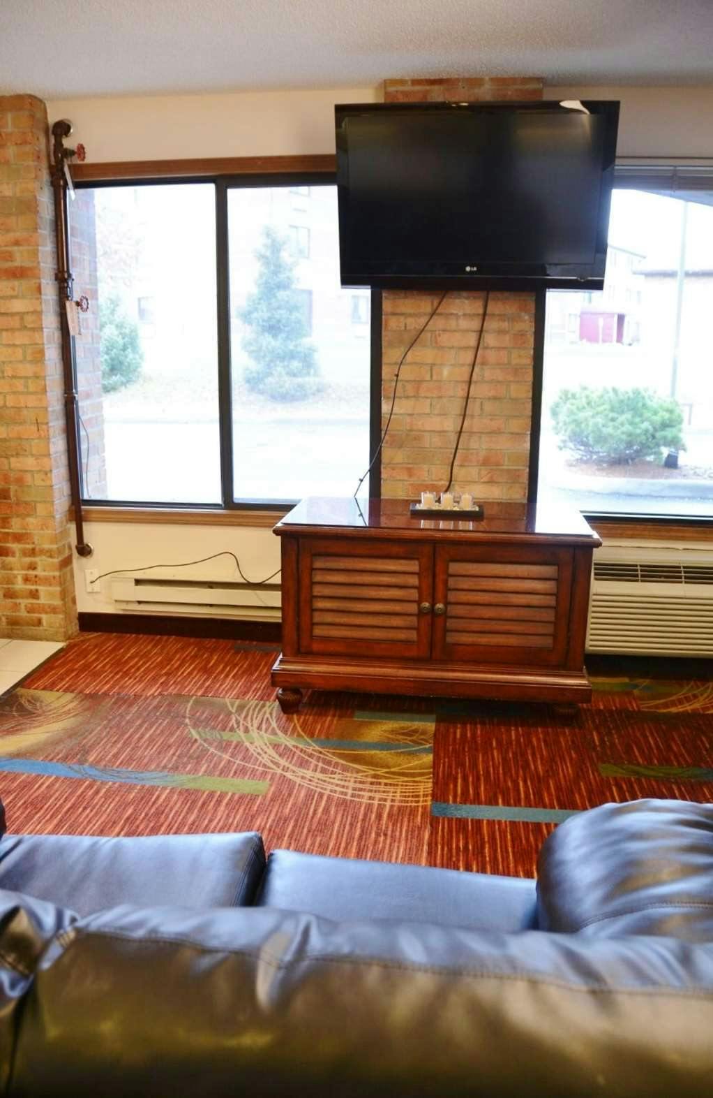 Hotel Country Hearth Inn & Suites Kenton photo 1