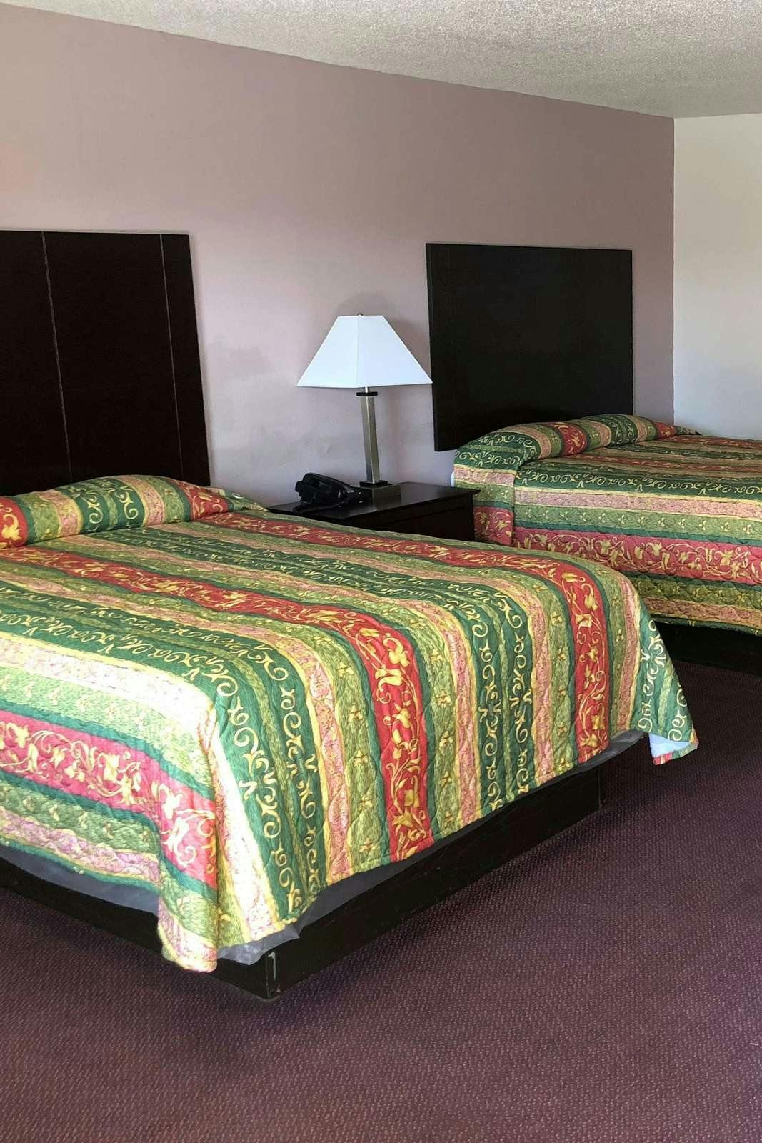 Hotel Americas Best Value Inn Alpine photo 2