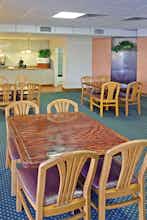 Hotel Americas Best Value Inn Laredo photo 4