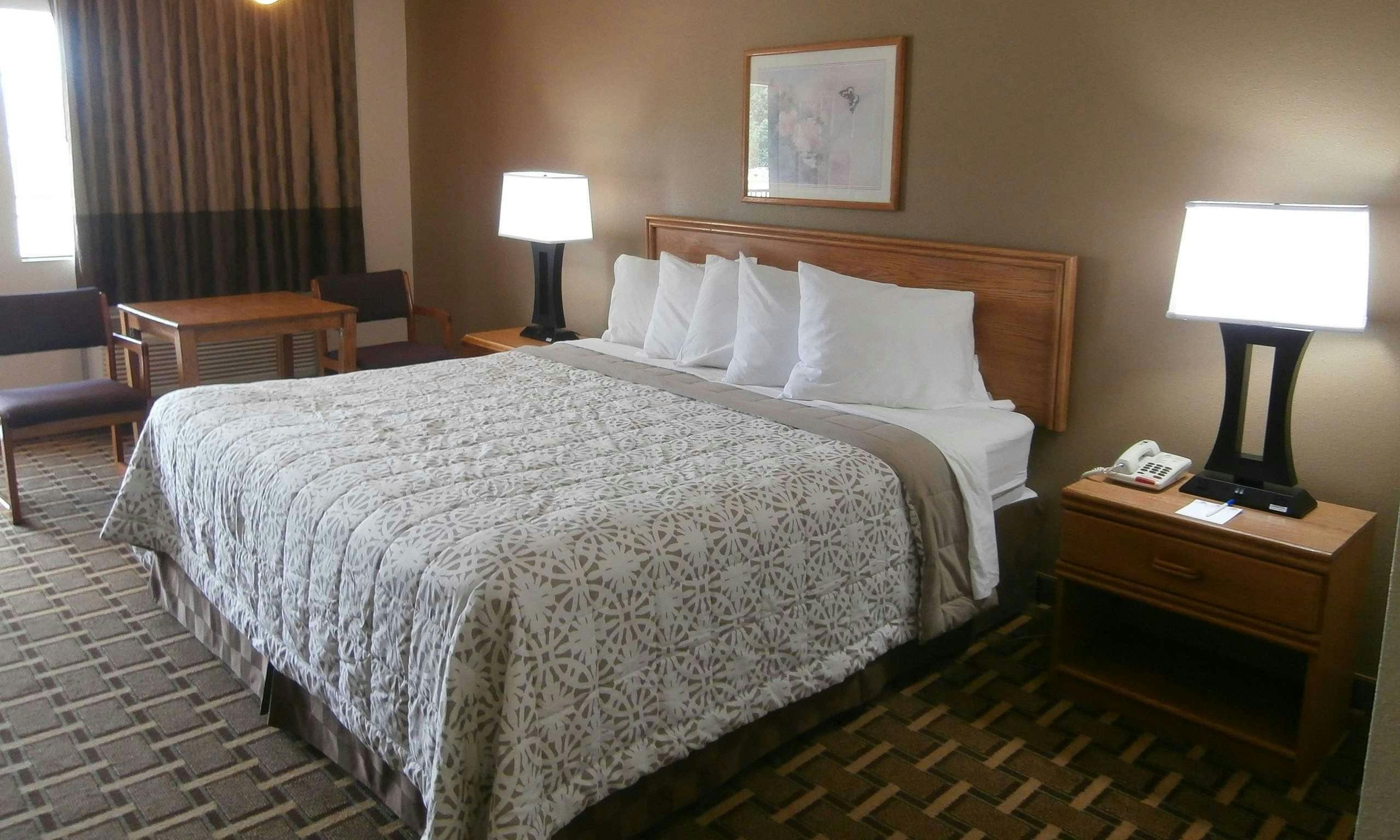 Americas Best Value Inn Blue Ridge