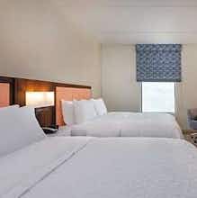 Hotel Hampton Inn Baltimore Bayview Campus photo 2