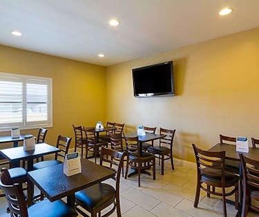 Quality Inn Suites Huntington Beach Los Angeles Hoteltonight