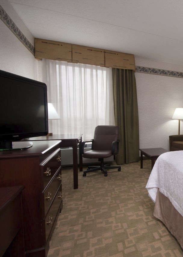 Hotel Hampton Inn Buffalo South/I-90 photo 2