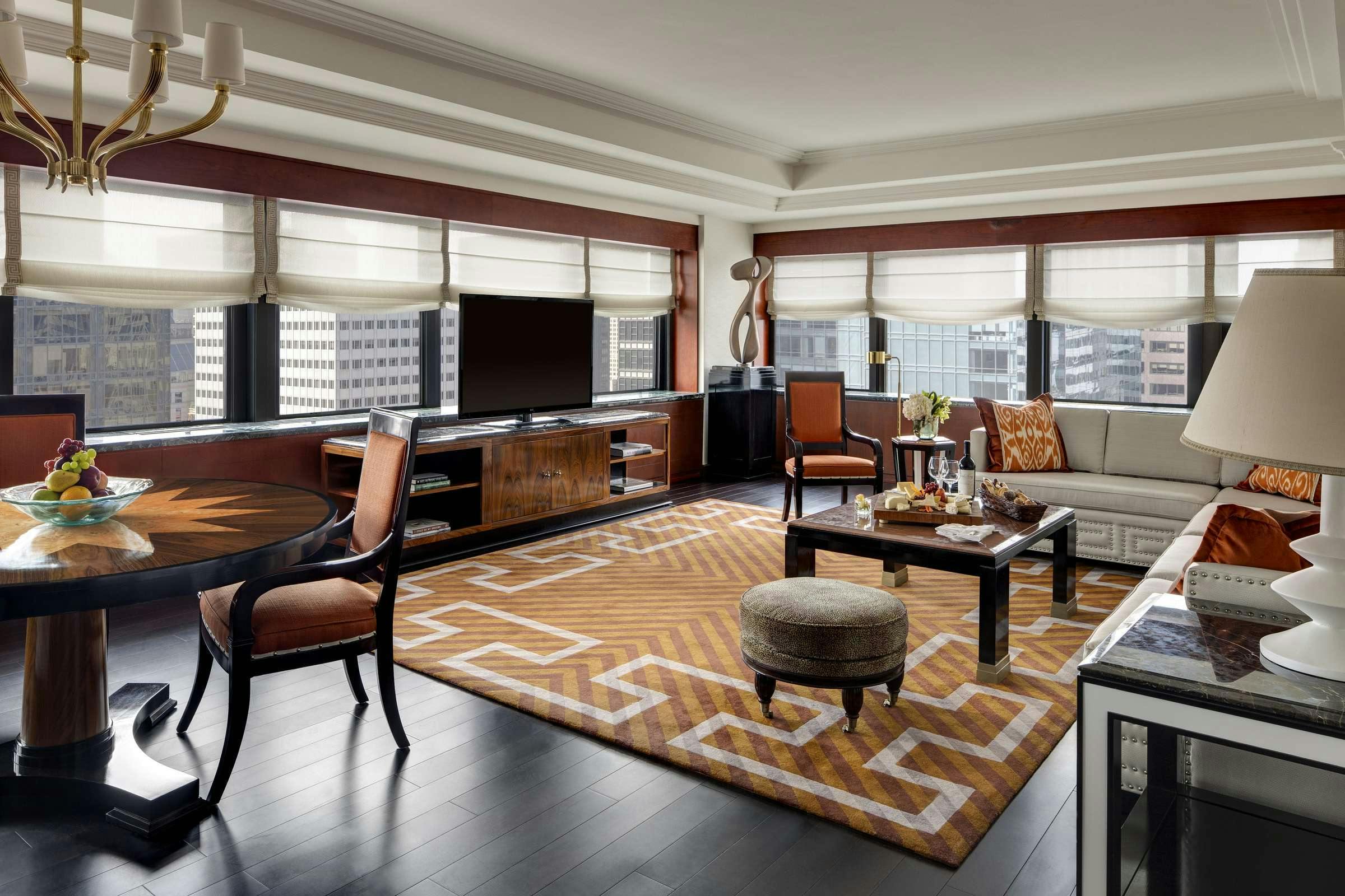 Lotte New York Palace - Tower Corner Suites