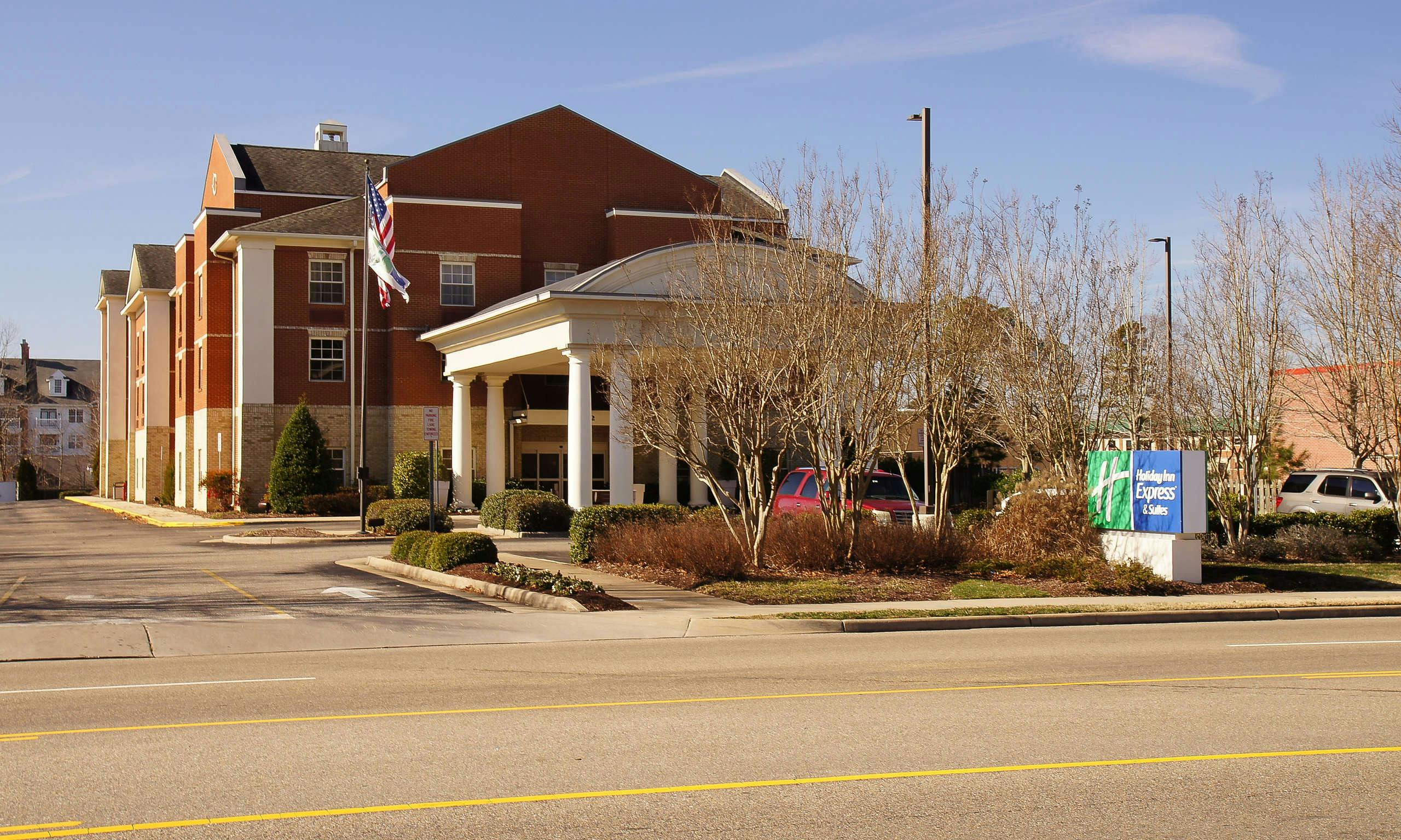 Holiday Inn Express & Suites Williamsburg