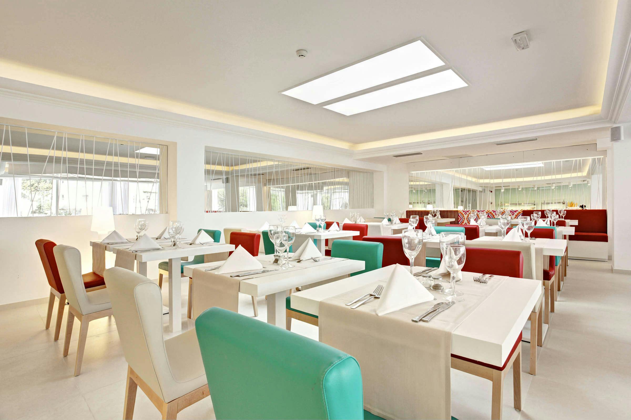 Hotel Grupotel Ibiza Beach Resort - Adults Only photo 4