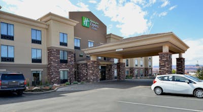 Holiday Inn Express & Suites Page Lake Powell Area