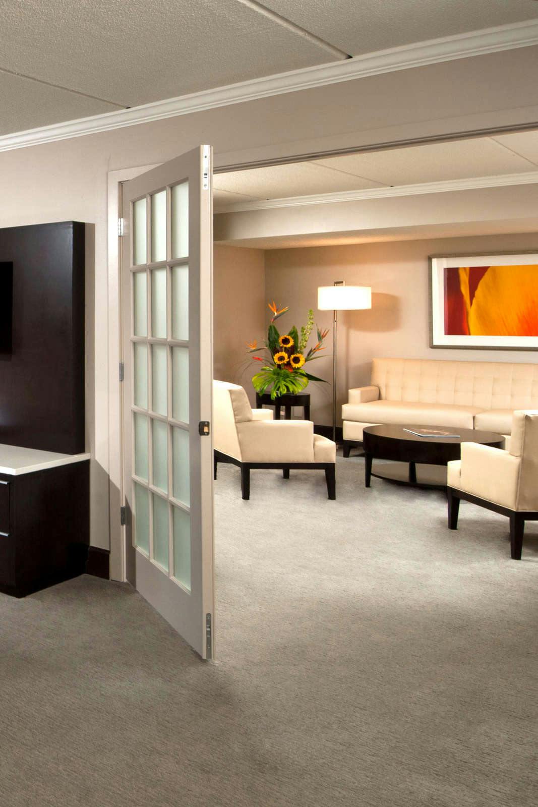 Hotel Hilton Albany photo 5