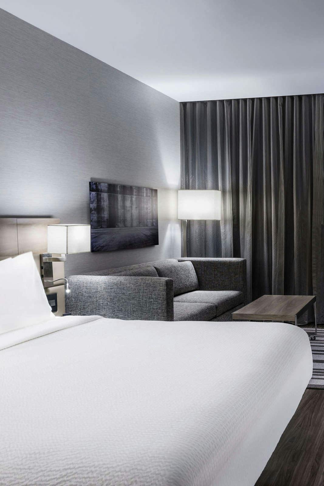 Hotel AC Hotel by Marriott Boston North photo 3