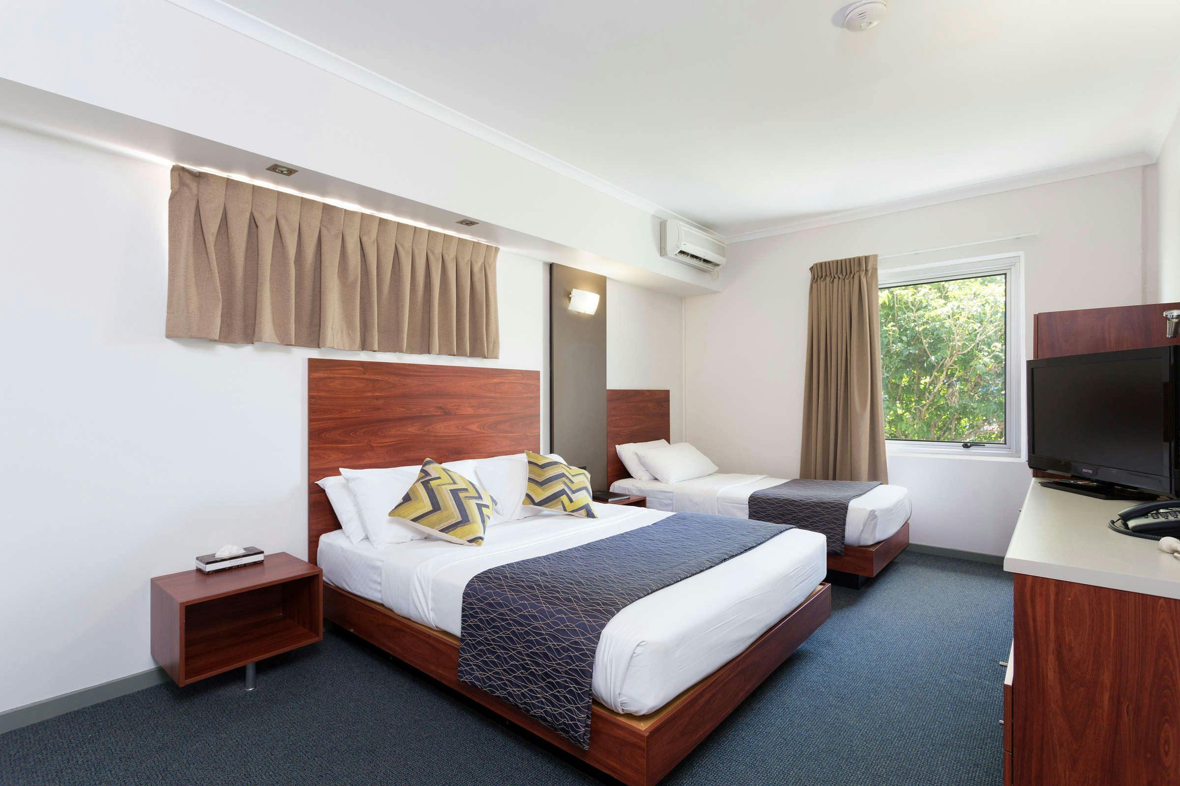 Hotel Brisbane International - Rocklea photo 5