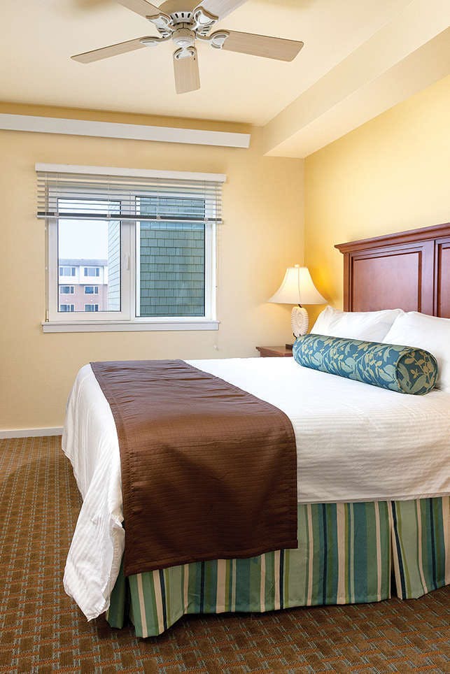 Hotel WorldMark Long Beach photo 2