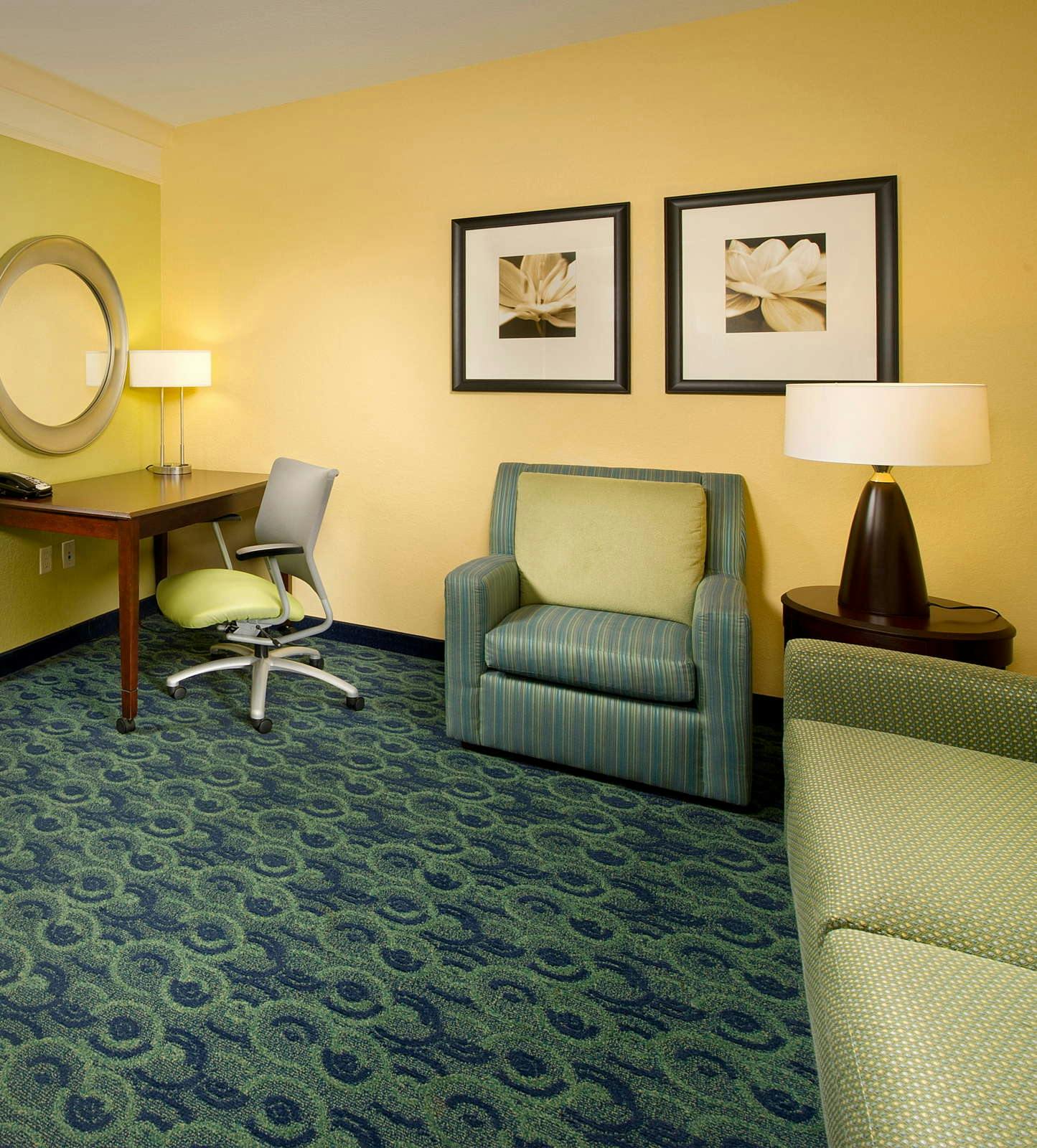 Hotel SpringHill Suites by Marriott Jacksonville Airport photo 4
