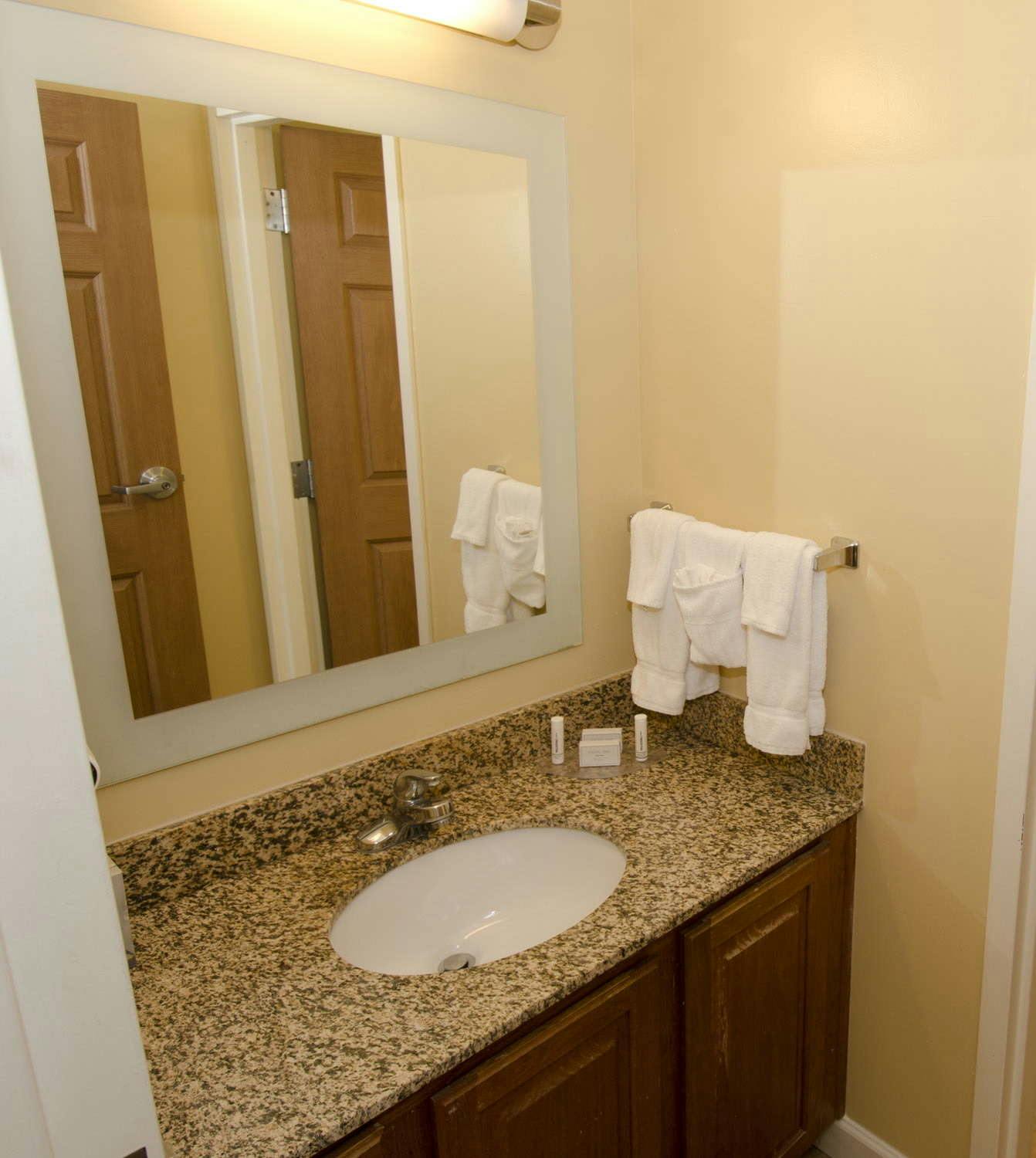 Hotel Suburban Extended Stay photo 4