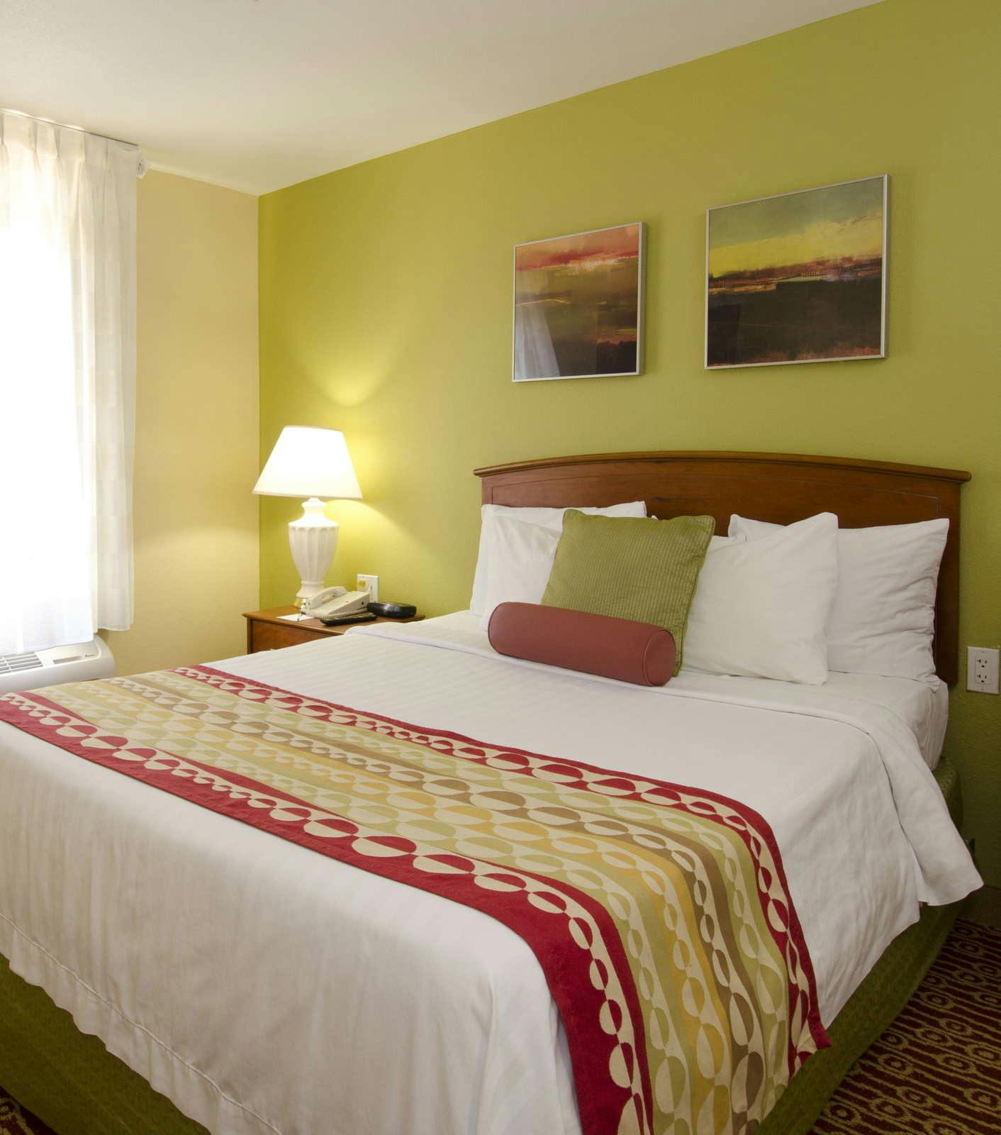 Hotel Suburban Extended Stay photo 1