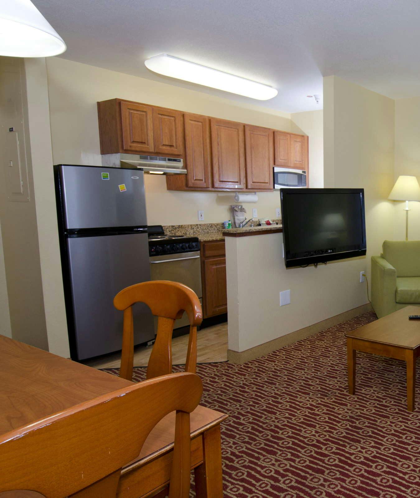 Hotel Suburban Extended Stay photo 3