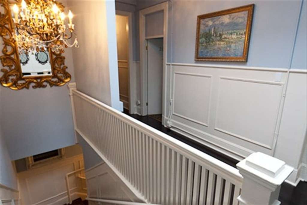 Hotel Ballard Inn photo 3