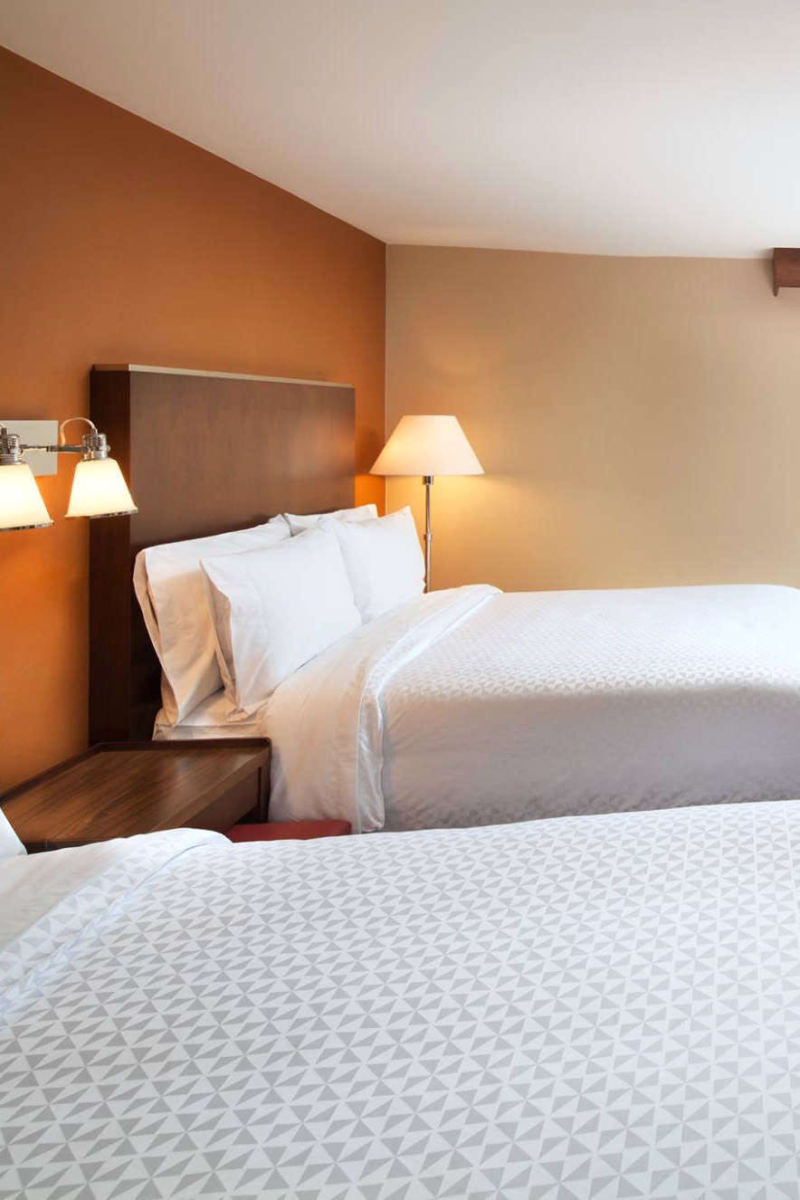 Hotel Four Points by Sheraton San Diego - SeaWorld photo 1