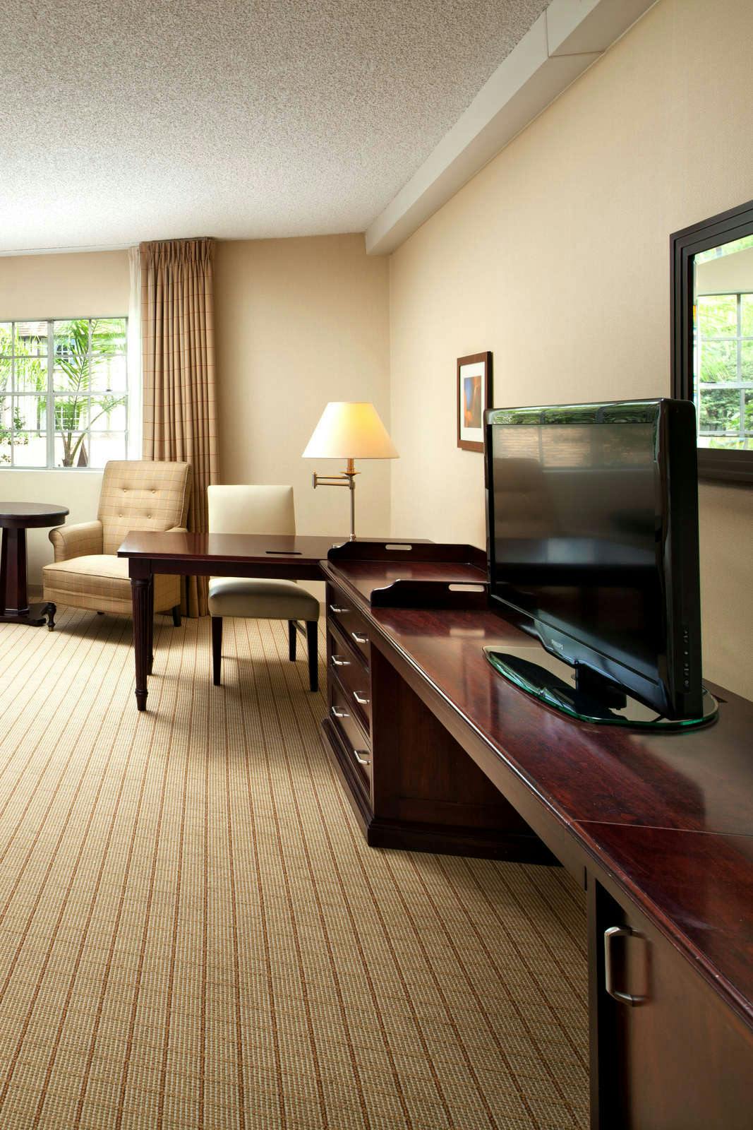 Hotel Anaheim Majestic Garden Hotel photo 4