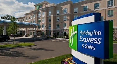 Holiday Inn Express & Suites Columbus - Easton Area