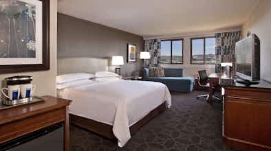 Hotel Hilton Concord photo 1