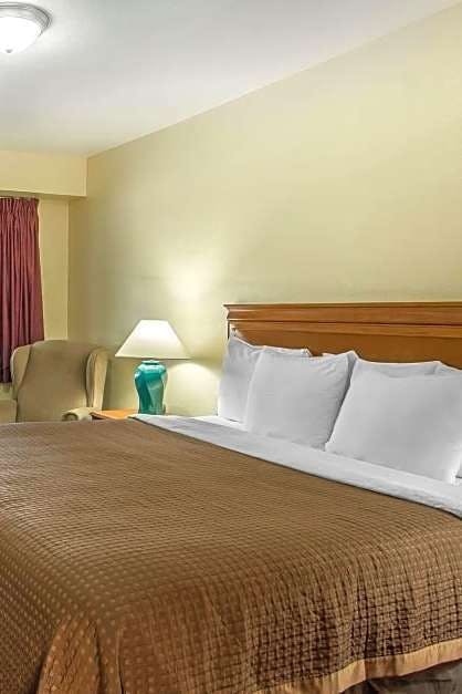 Hotel Rodeway Inn Medford South I-5 photo 1