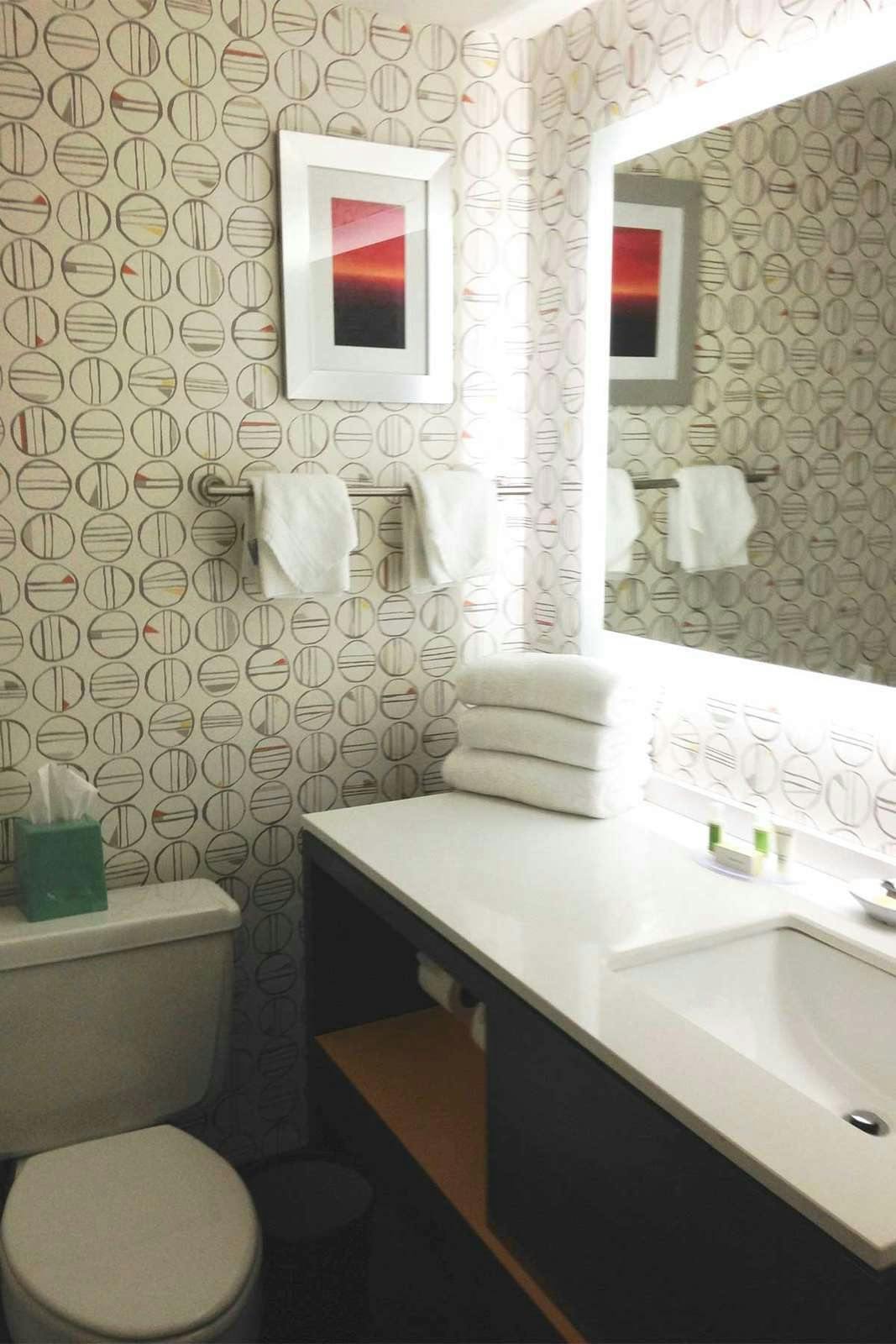 Hotel Holiday Inn & Suites Pittsfield Berkshires photo 4