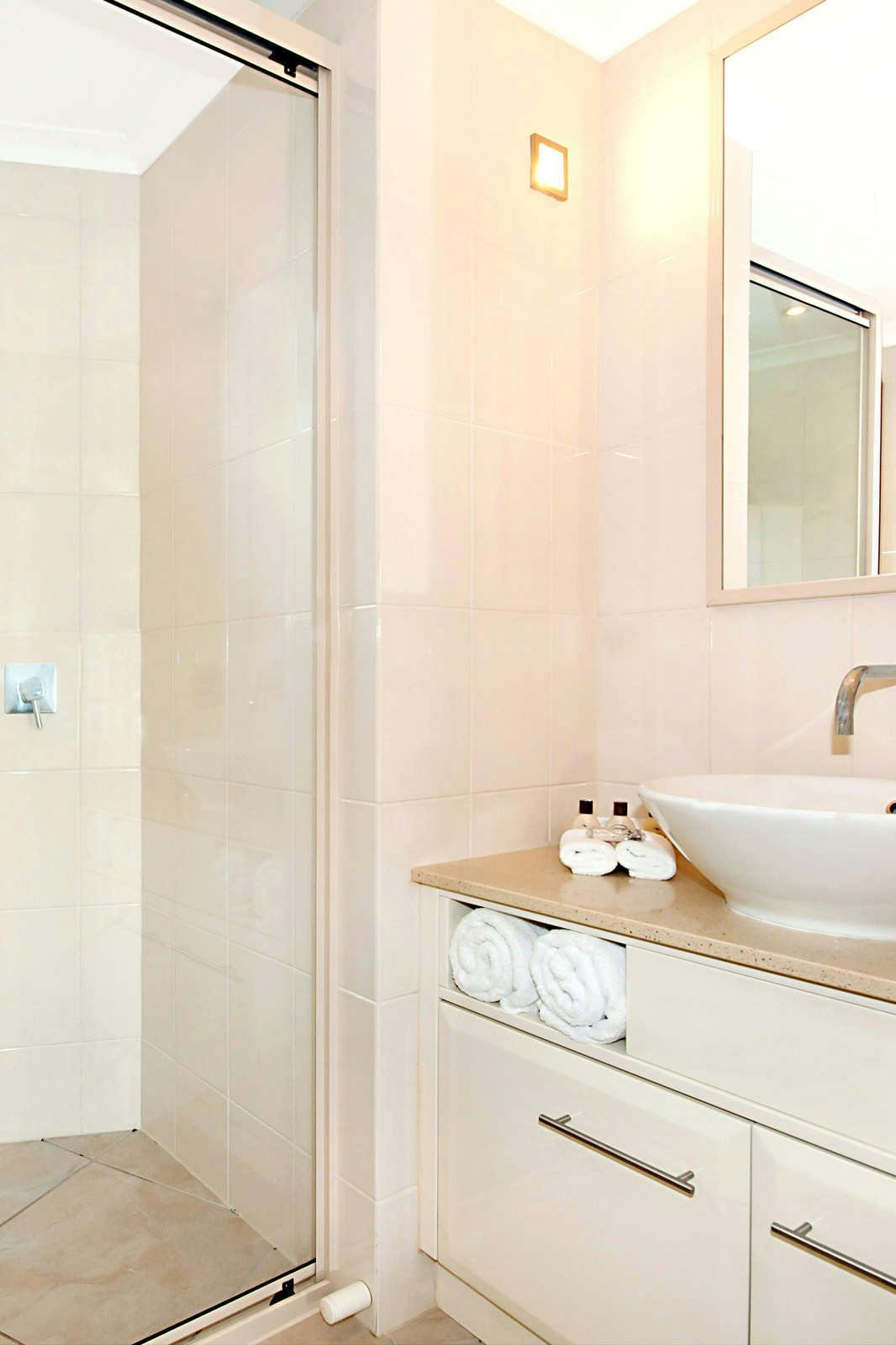 Hotel Shantara Resort Port Douglas photo 3