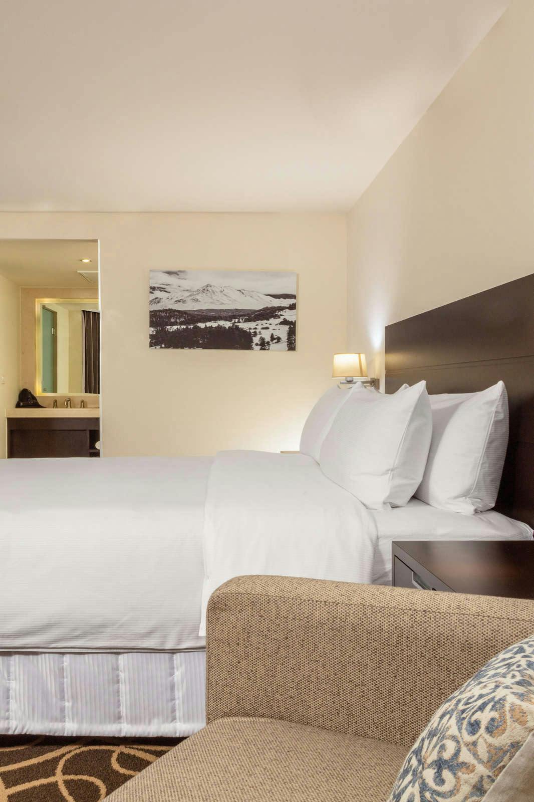 Hotel DoubleTree by Hilton Toluca photo 2