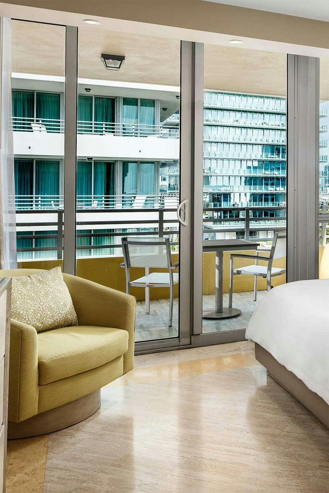 Hotel Hilton Bentley South Beach photo 2