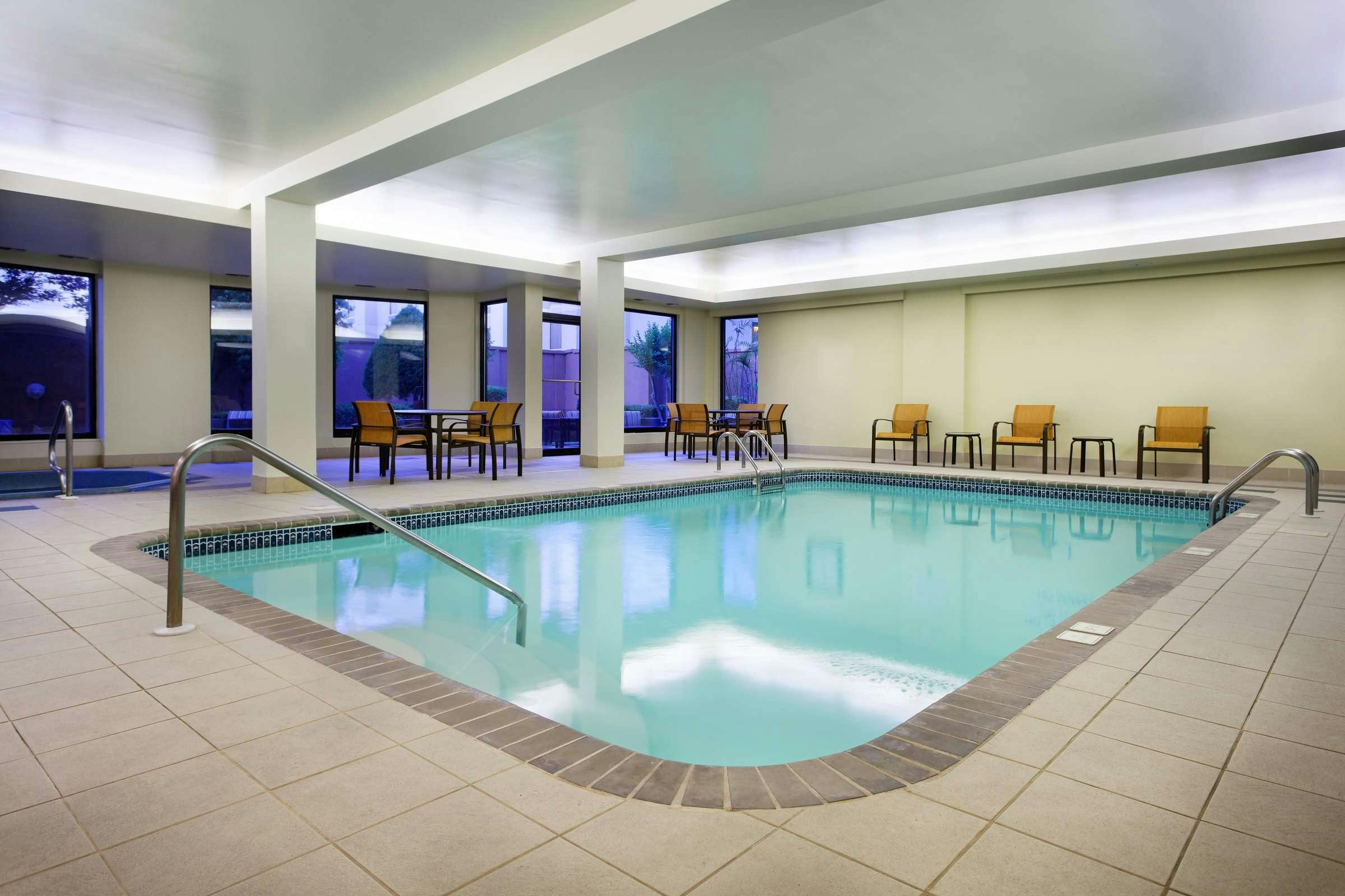 Hotel Courtyard by Marriott Mobile photo 4